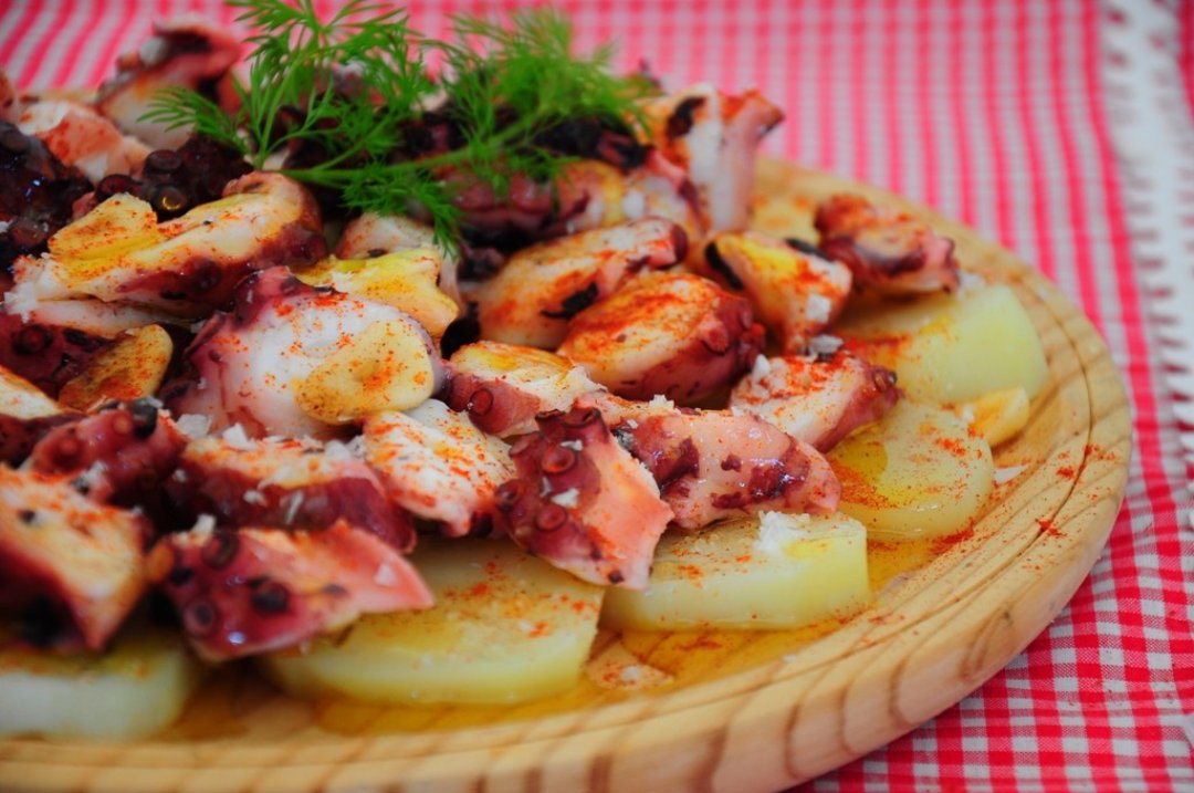 عکس پالپو آلا گالاگا از بهترین غذاهای اسپانیا